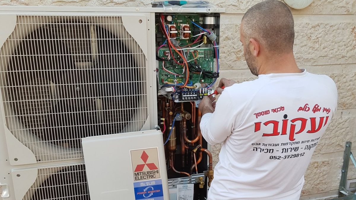 תיקון לוח אלקטרוני מזגן מיצובישי — יעקובי מיזוג אוויר מוסמך